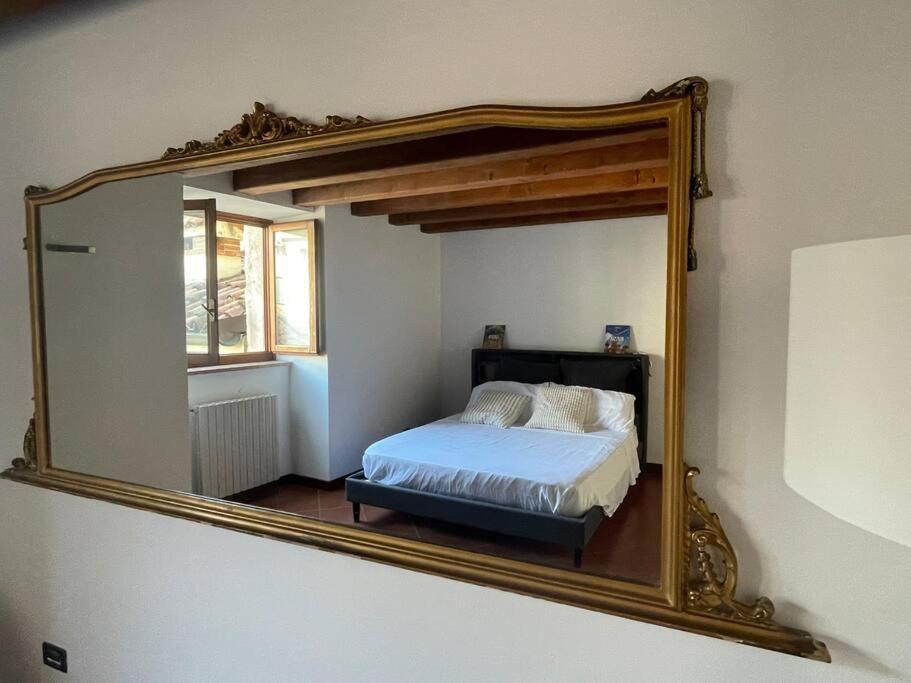 Black Mirror Verona Esterno foto